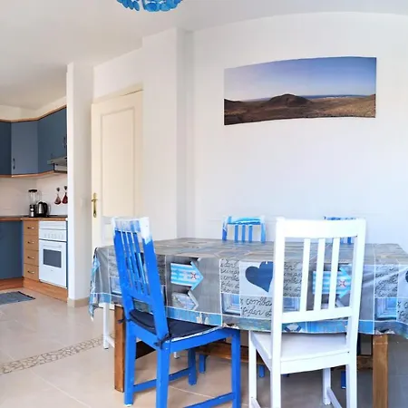 The Spot House בית הארחה