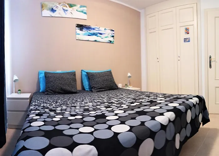 Pensión The Spot House *